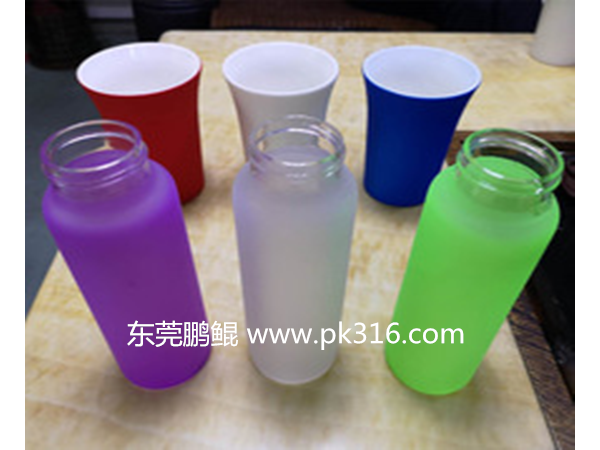 硅膠玻璃杯自動(dòng)噴漆機(jī).