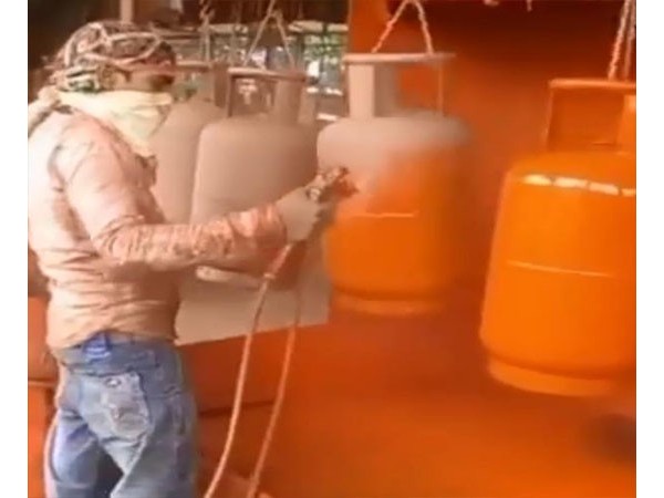 手工噴涂是最應該被自動噴涂機器人替代的工序!