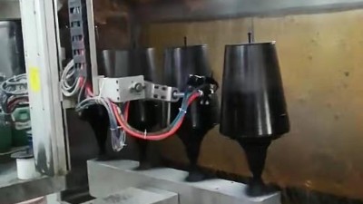 垃圾桶六軸四工位聯(lián)動智能噴涂設(shè)備