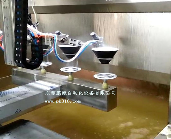 燈罩自動(dòng)噴涂機(jī)2