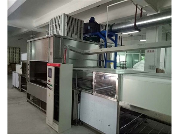 東莞鵬鯤智能聯(lián)動噴涂設備廠家